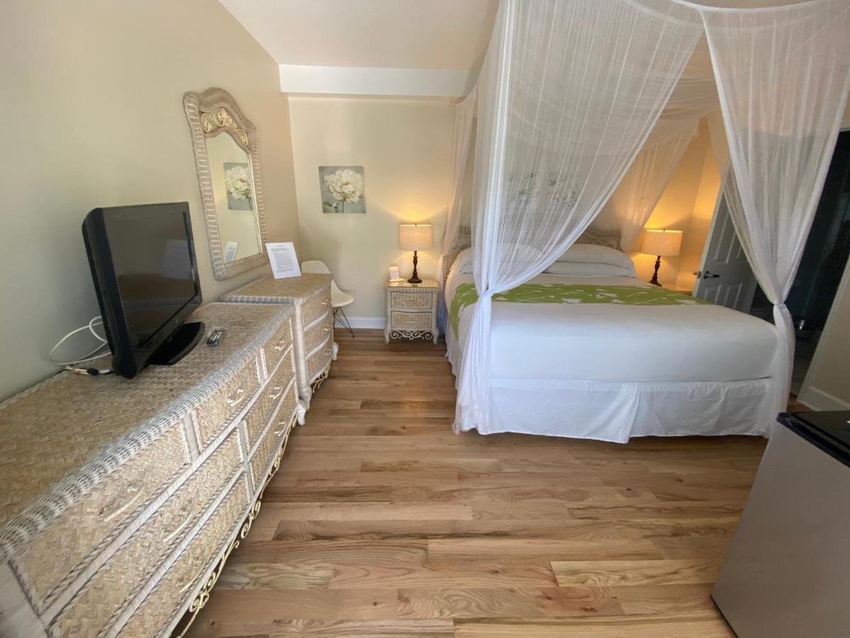 キーウェスト デュバル ガーデンズ Bed & Breakfast エクステリア 写真