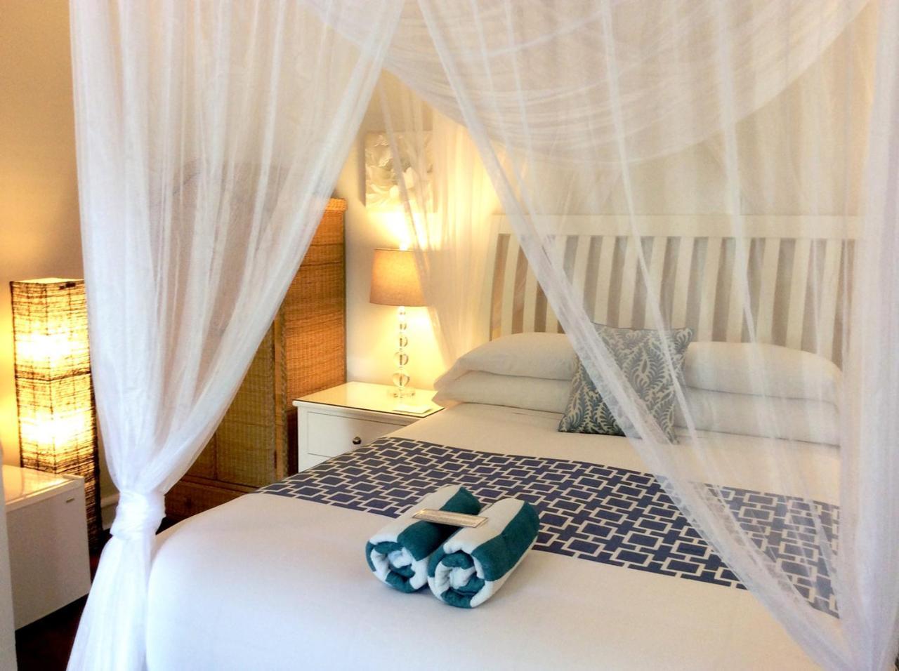 キーウェスト デュバル ガーデンズ Bed & Breakfast エクステリア 写真