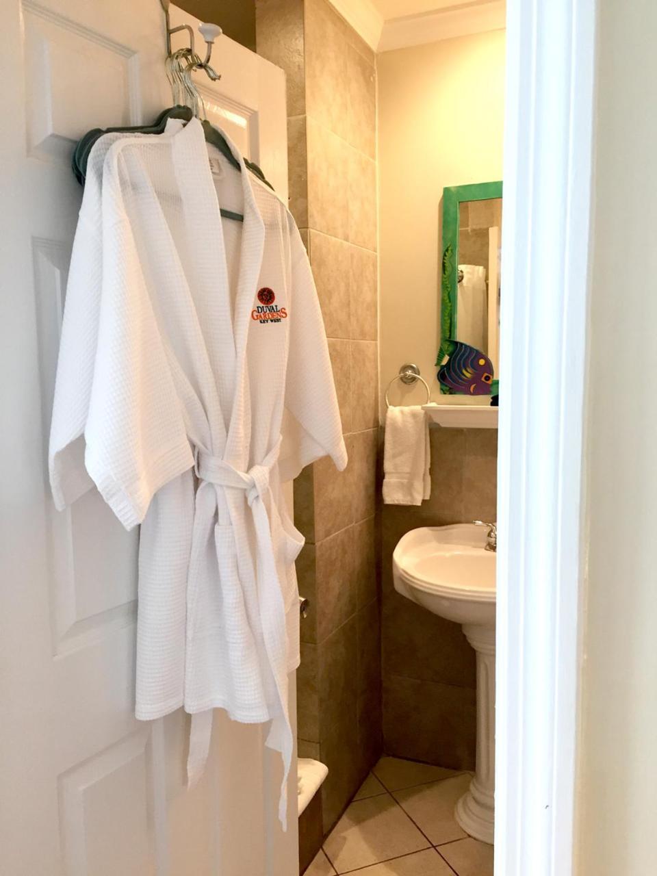 キーウェスト デュバル ガーデンズ Bed & Breakfast エクステリア 写真