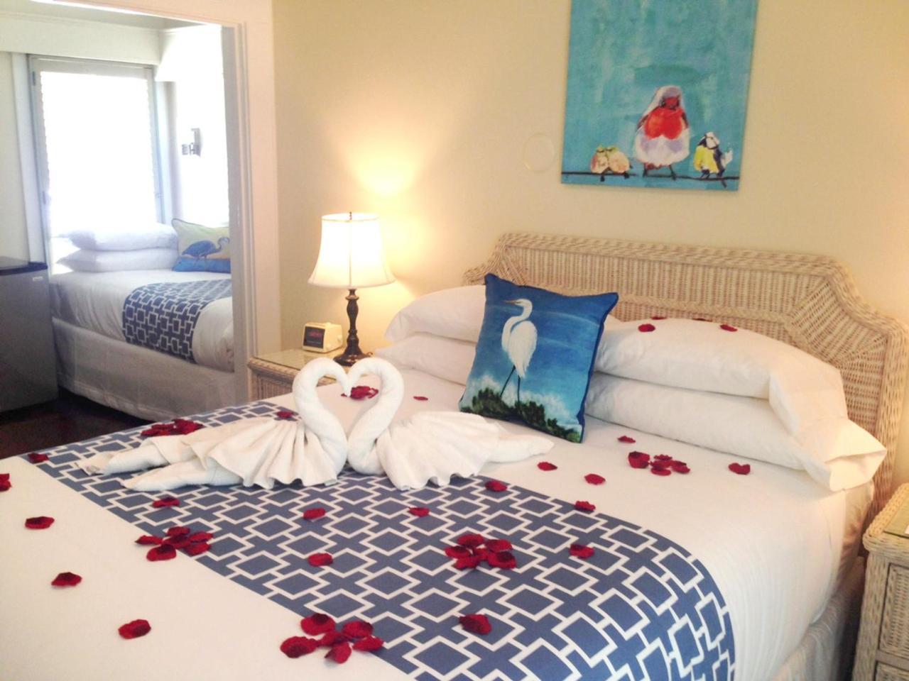 キーウェスト デュバル ガーデンズ Bed & Breakfast エクステリア 写真