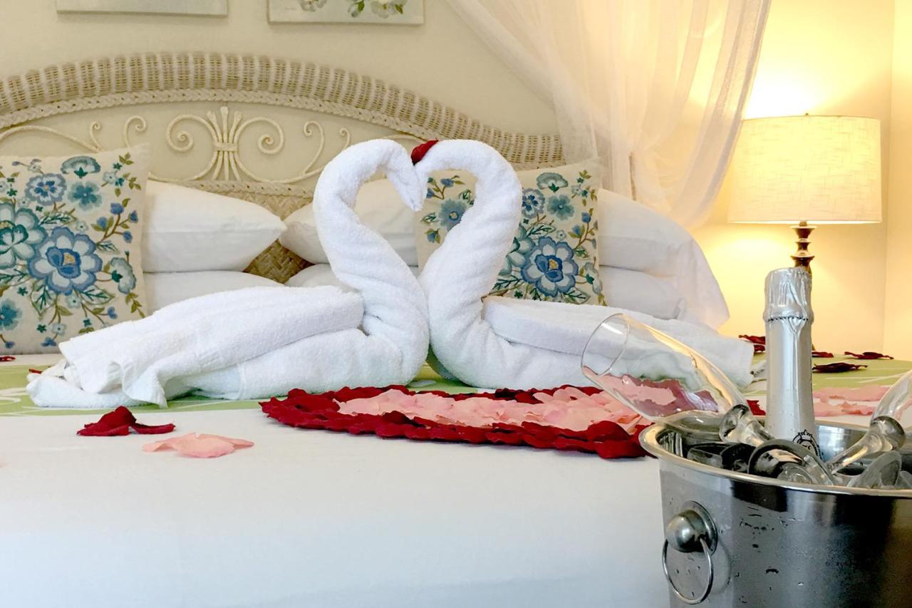 キーウェスト デュバル ガーデンズ Bed & Breakfast エクステリア 写真